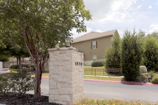 The BLVD at Medical Center in San Antonio, TX - Building Photo