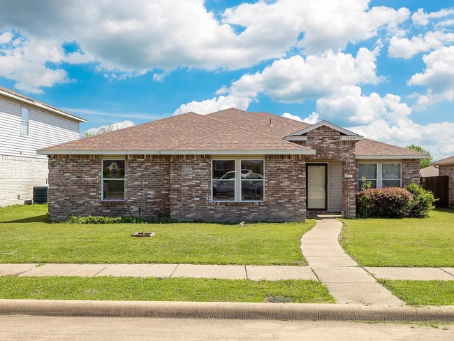 1435 Greenbrook Dr in Rockwall, TX - Building Photo - Building Photo