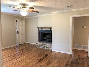 1905 W Twohig Ave in San Angelo, TX - Building Photo - Building Photo