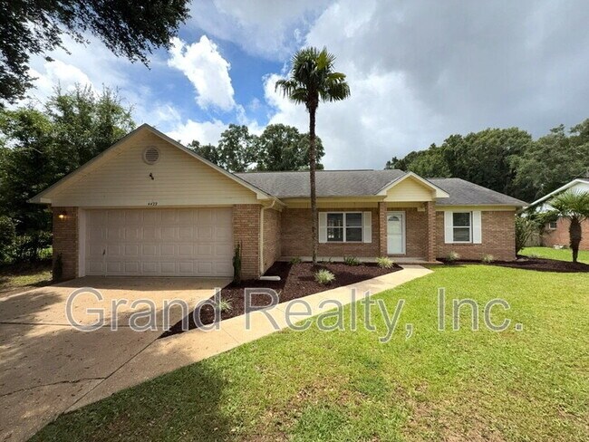 property at 4429 Amberwood Cir