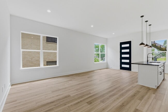 property at 2915 Crane St