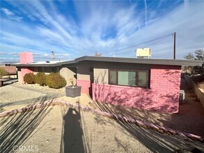 5673 Skyview Ln in Twentynine Palms, CA - Building Photo - Building Photo