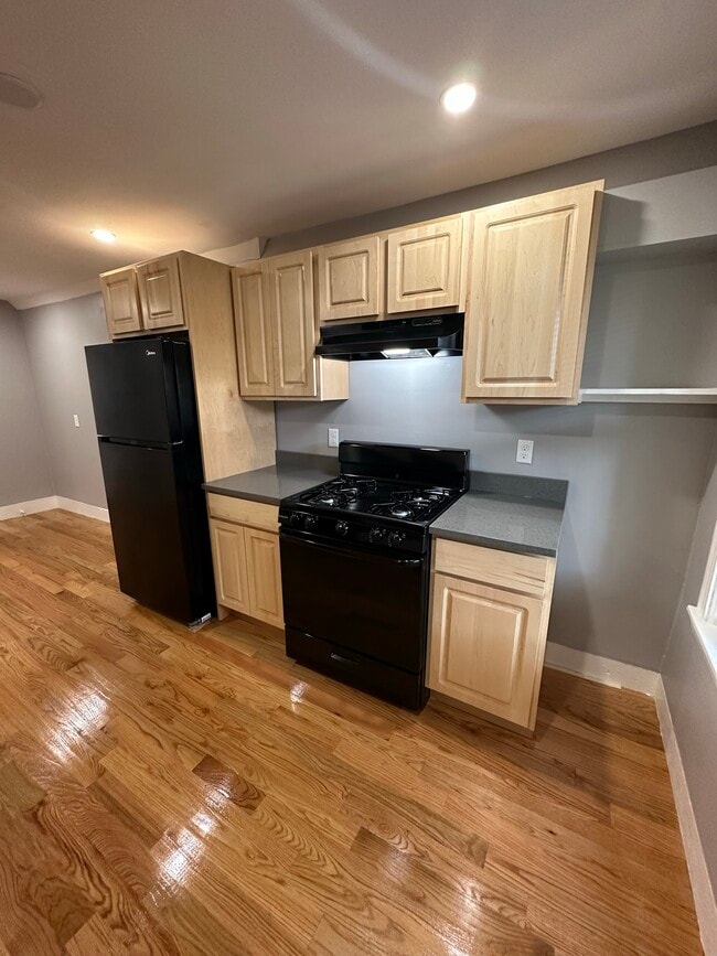 90 Elm Hill Ave, Unit 3 in Boston, MA - Foto de edificio - Building Photo