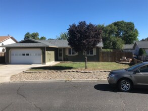 1033 Algonquian Loop in Prineville, OR - Building Photo - Building Photo