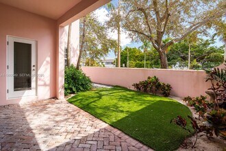 520 Loretto Ave in Coral Gables, FL - Building Photo - Building Photo