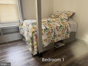 101 Mill Rd in Norristown, PA - Foto de edificio - Building Photo