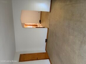 218 W Florence Ave in Louisville, KY - Foto de edificio - Building Photo