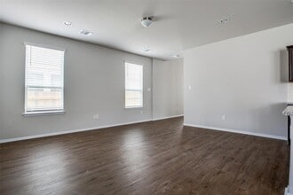 11425 Lago de Garda Dr in Austin, TX - Building Photo - Building Photo