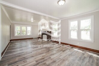 1911 N Broadway St in Peoria, IL - Building Photo - Building Photo