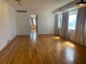 310 Palisade Ave in Jersey City, NJ - Building Photo - Building Photo