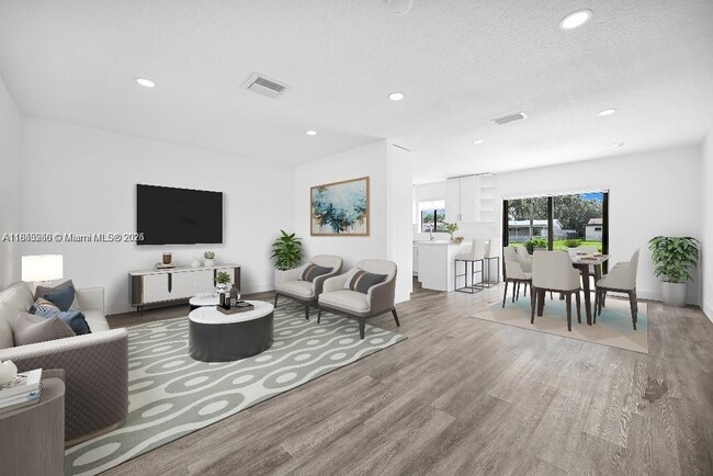 18001 SW 91st Ave in Palmetto Bay, FL - Building Photo - Building Photo