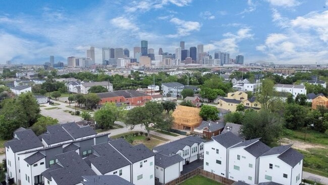 2722 Anita St in Houston, TX - Building Photo - Building Photo