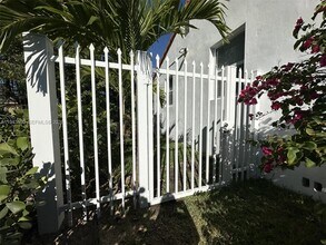 510 Boabadilla St in Coral Gables, FL - Building Photo - Building Photo