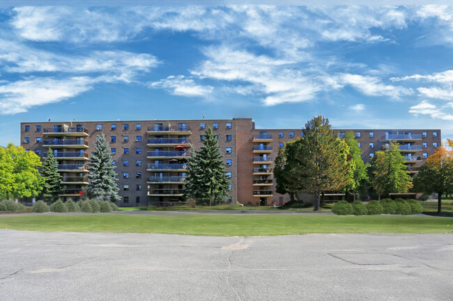 Maplewood Place Apartments