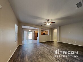 374 E Yellow Wood Ave in San Tan Valley, AZ - Building Photo - Building Photo
