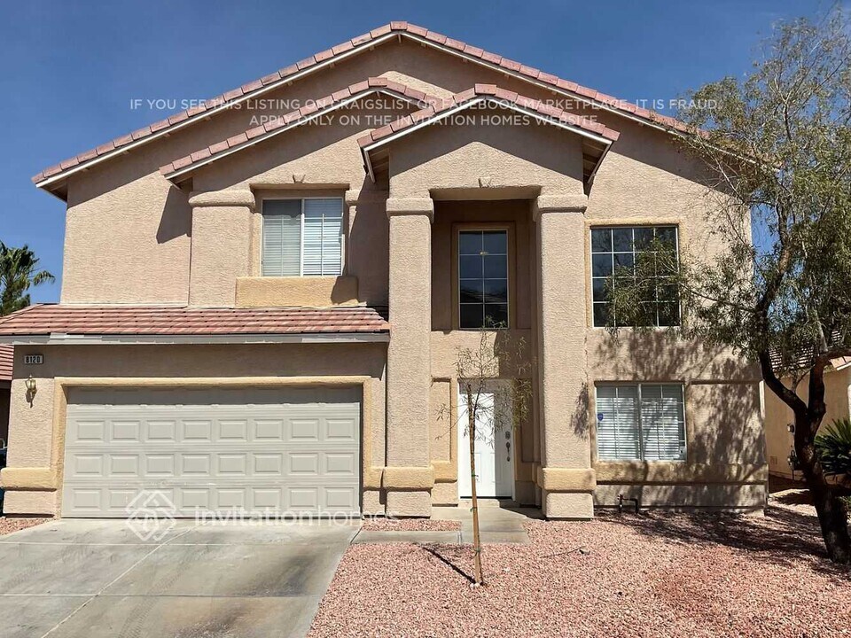 8120 Jade Harbor Ct in Las Vegas, NV - Building Photo