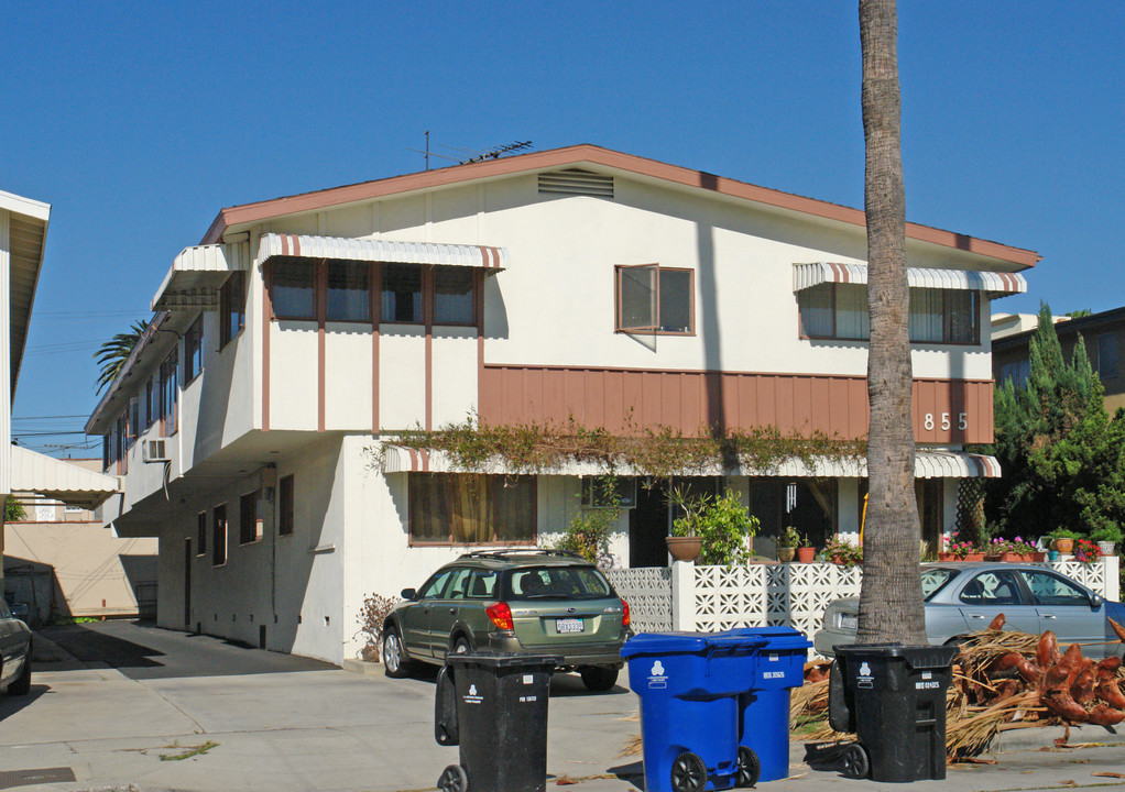 855 S Sherbourne Dr in Los Angeles, CA - Foto de edificio