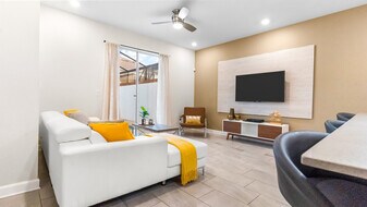 4804 Lullaby Ln, Unit SI ID1459484P in Kissimmee, FL - Building Photo