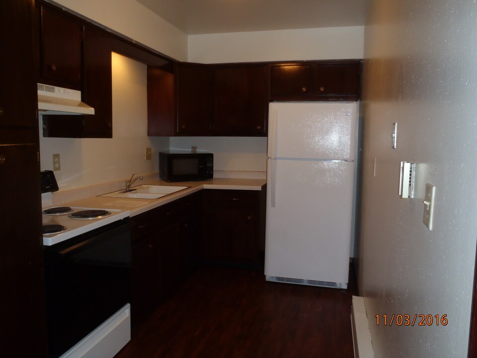 2505 Wesleyan Ave in Rockford, IL - Building Photo