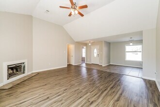 3910 Pecanville Cove in Memphis, TN - Building Photo - Building Photo