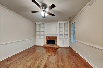 1013 Camden Ln in Woodstock, GA - Building Photo - Building Photo