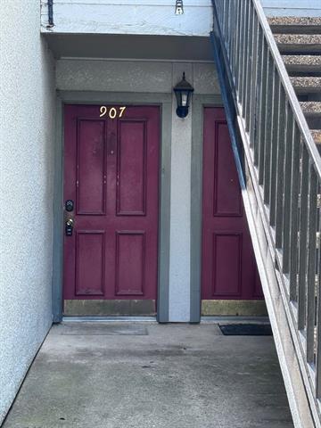 15151 Berry Trail in Dallas, TX - Building Photo - Building Photo