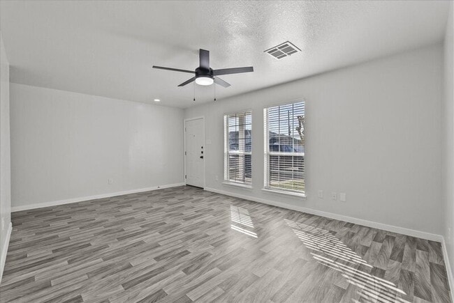 5079 Akumal Calle in Dickinson, TX - Building Photo - Building Photo