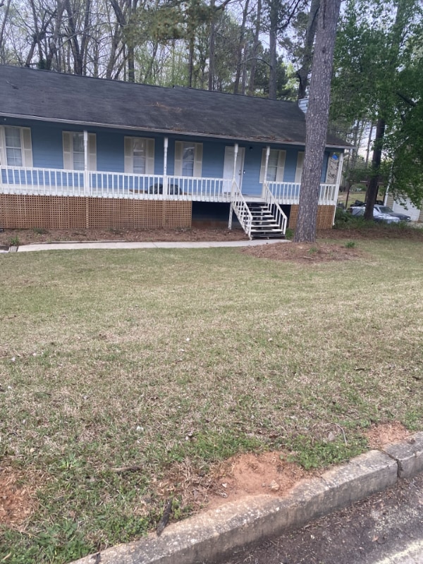 property at 4921 Ivey Ln