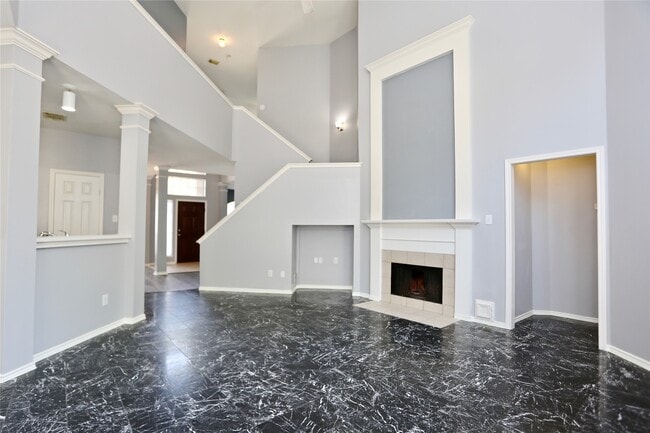 property at 2515 Hyland Park