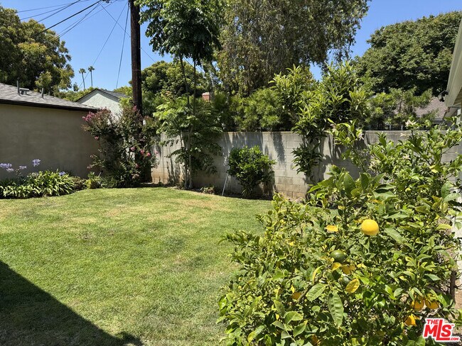 12013 Dewey St in Los Angeles, CA - Building Photo - Building Photo