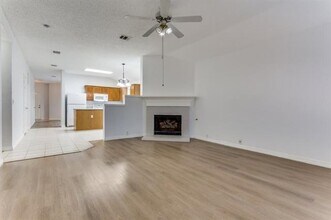 8440 Orleans Ln in Fort Worth, TX - Building Photo - Building Photo