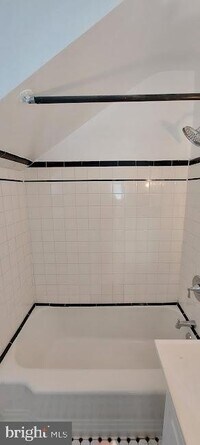 2506 Parkview Ave photo'