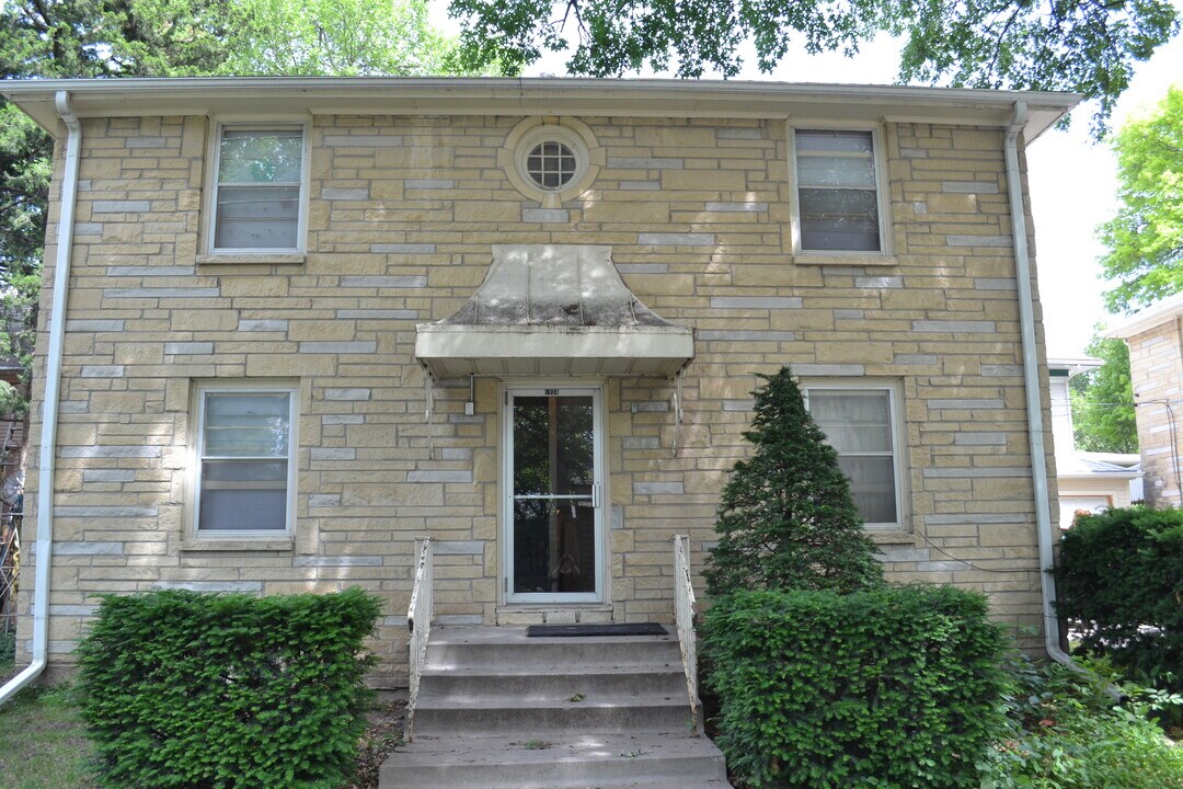 1038 S 16th St, Unit 3 Photo