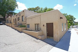 1208 Dr. Martin Luther King Dr NE in Albuquerque, NM - Building Photo - Building Photo