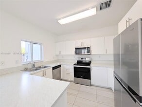 1238 NW 4th Ln in Florida City, FL - Building Photo - Building Photo