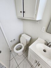 7015 8th Ave in Los Angeles, CA - Building Photo - Building Photo