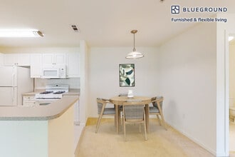 1000 Avalon Dr, Unit SI FL3-ID5967A in Acton, MA - Foto de edificio - Building Photo