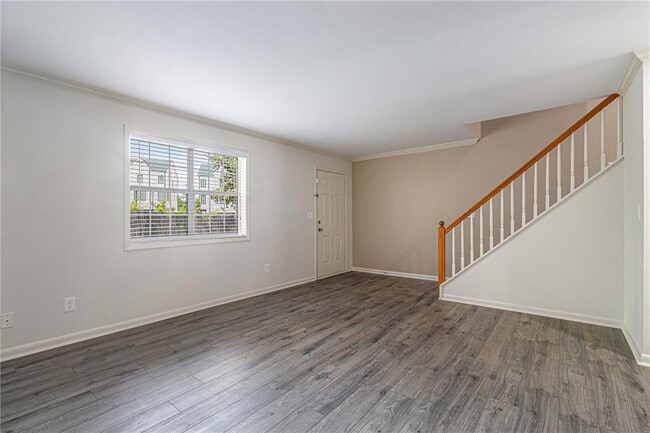 6900 Roswell Rd in Sandy Springs, GA - Building Photo - Building Photo