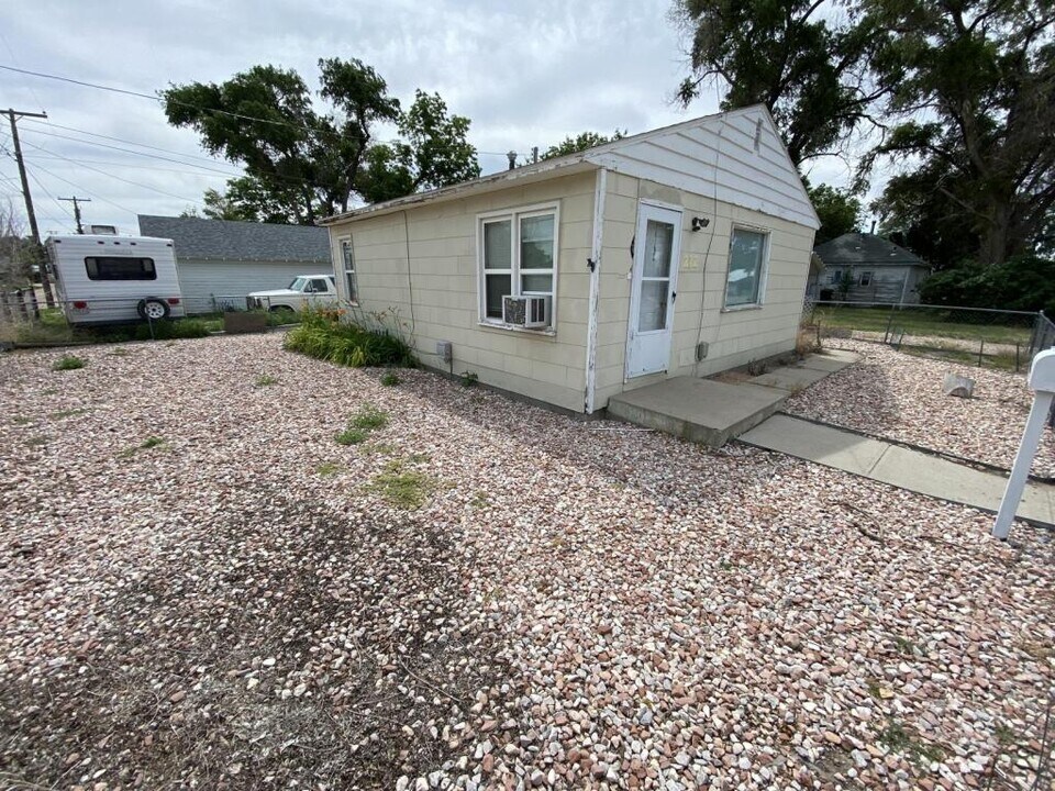 212 N 4th Ave in Sterling, CO - Building Photo