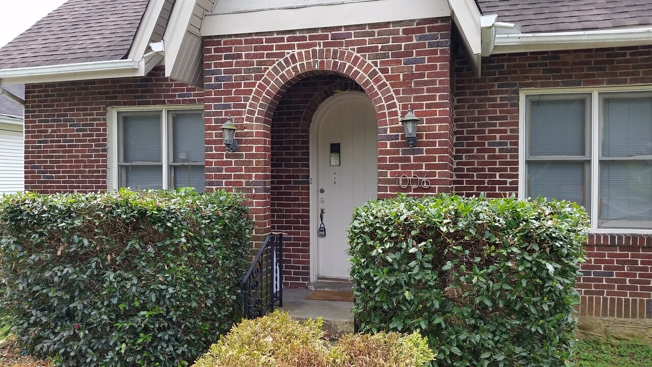 1006 McMahan Ave in Nashville, TN - Building Photo