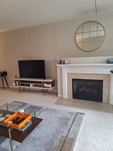 1479 N Milwaukee Ave in Libertyville, IL - Building Photo - Building Photo