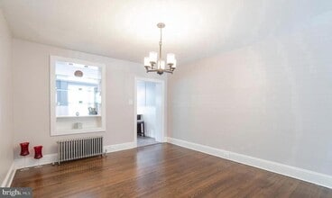 34 Maple St in Conshohocken, PA - Building Photo - Building Photo