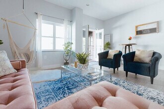 202 E Main St, Unit SI ID1397975P in Johnson City, TN - Building Photo - Building Photo