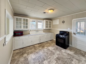 413 Pailet Ave in Harvey, LA - Foto de edificio - Building Photo