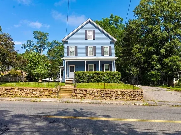 289 N Main St, Unit Unit 1 in North Brookfield, MA - Building Photo - Building Photo