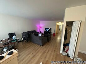 801 Tremont St in Boston, MA - Building Photo