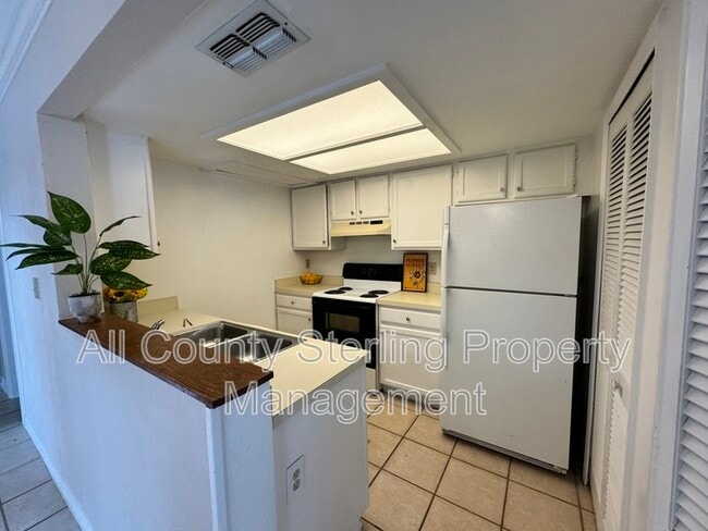 812 SW 55th Terrace in Gainesville, FL - Building Photo - Building Photo