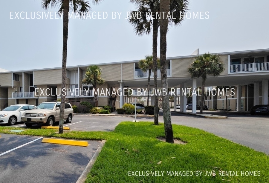 901 Ocean Blvd-Unit -62 in Atlantic Beach, FL - Building Photo