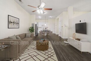 716 N Davidson St in Charlotte, NC - Building Photo