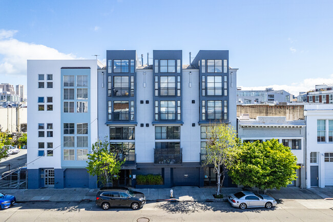 241 8th St in San Francisco, CA - Building Photo - Building Photo